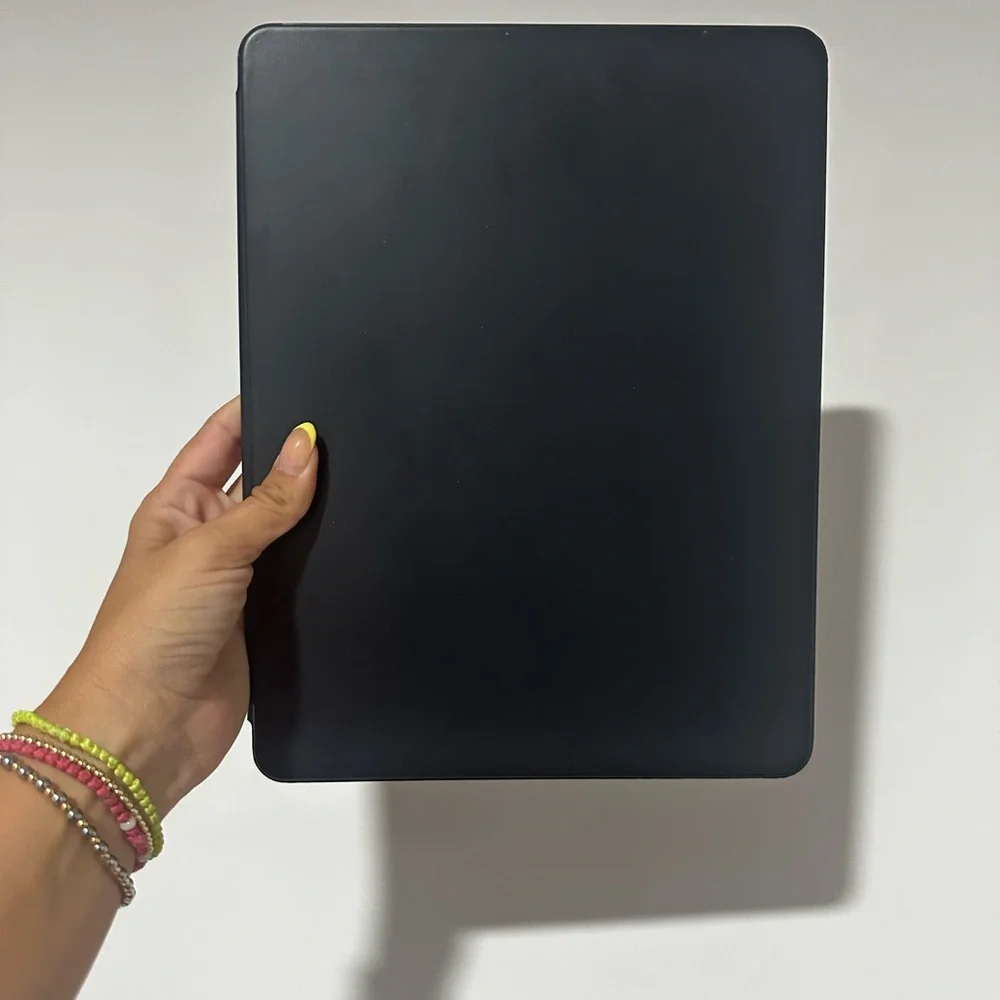 Apple Smart Keyboard Folio: iPad Keyboard case for iPad Pro